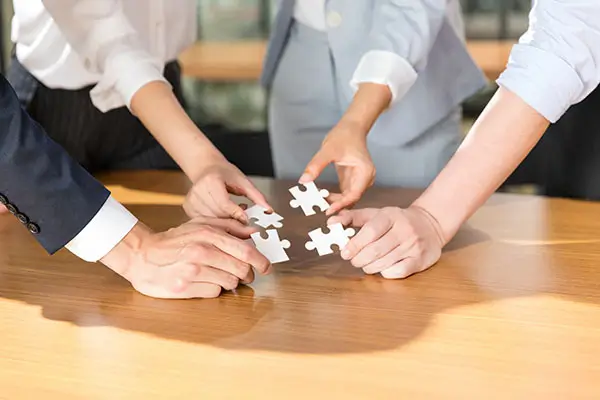 旅游深圳住哪里好